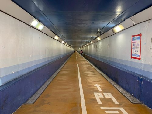関門トンネル人道