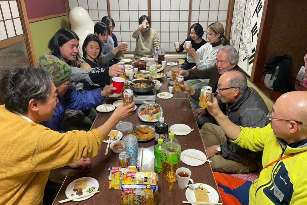 画像：ヌクリハウスでの交流　
