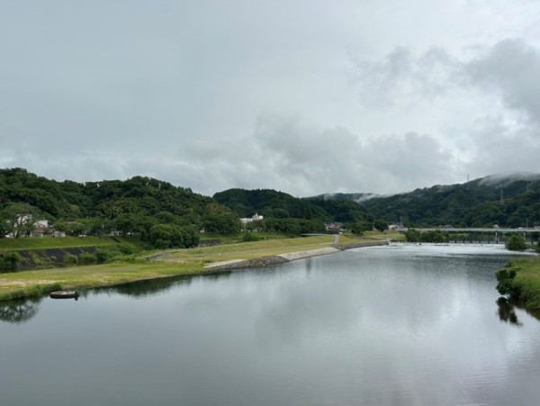 画像：市内を流れる斐伊川