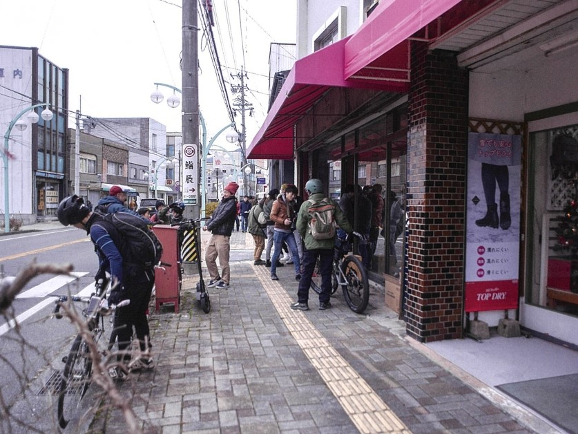 トビチマーケットの様子(トビチ商店街「トビチmarketアーカイブ」より引用)