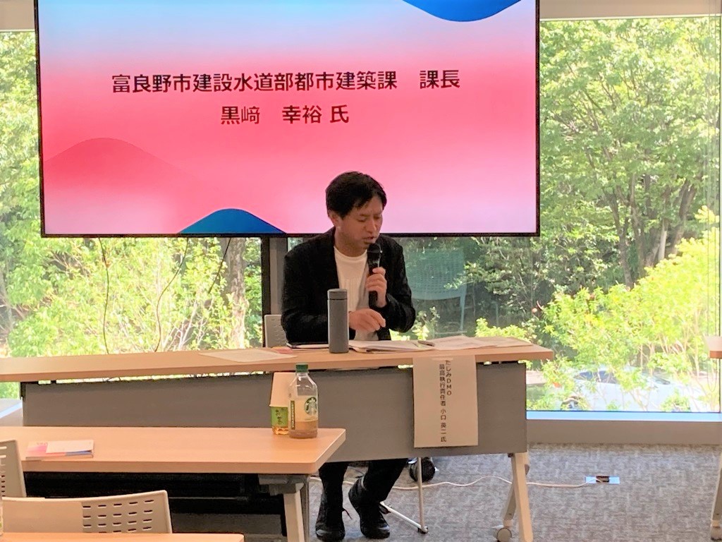 モデレーター　小口英二さん