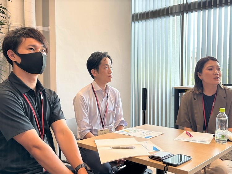 3年間のまちの変化について報告する参加者の皆さん