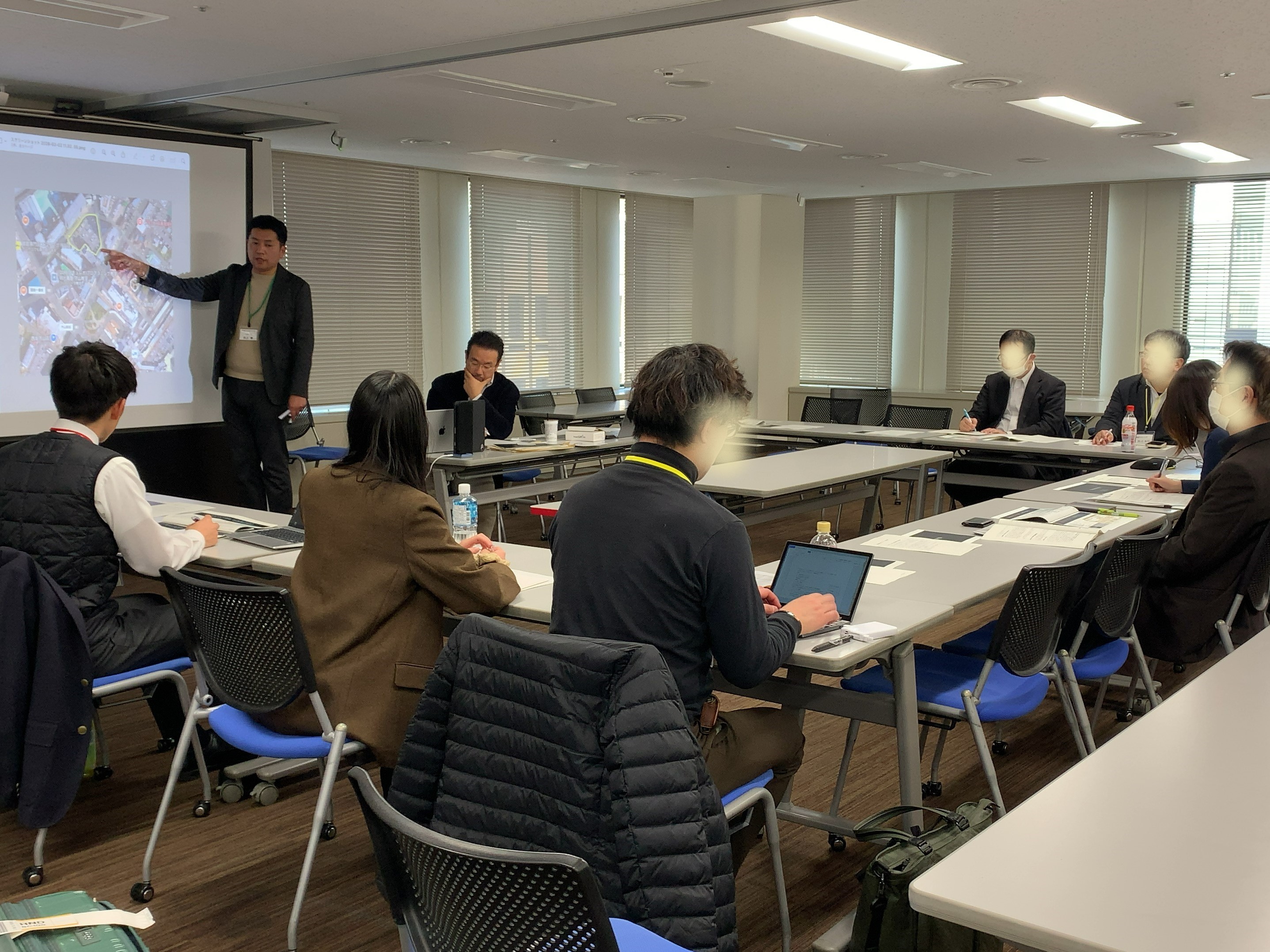 事例学習・グループディスカッションの様子